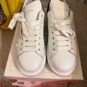Alexander McQueen White and Black Pelle Sneakers